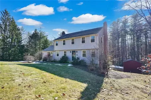 5 Cedar Hill Rd, Simsbury, CT 06092