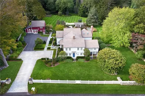 92 Silver Hill Rd, Ridgefield, CT 06877