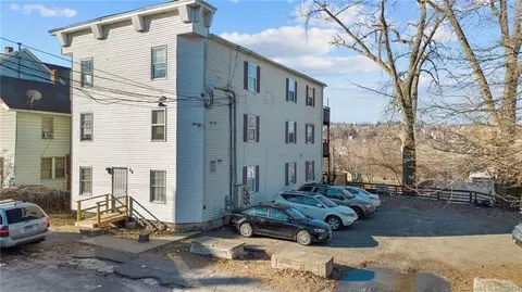56 Lounsbury Ave, Waterbury, CT 06706