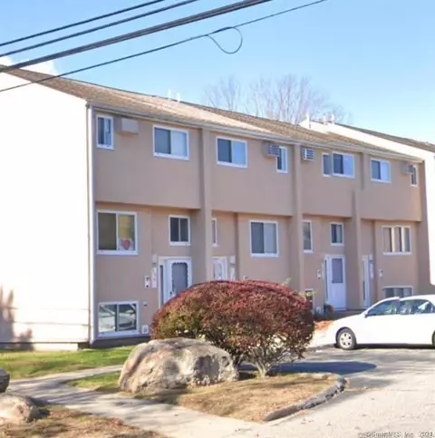 536 Shennecossett Rd #K35, Groton, CT 06340