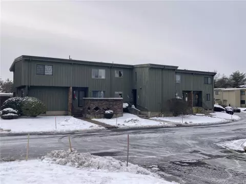 144 Webster Ct #144, Newington, CT 06111