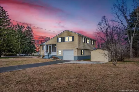 22 Washington Rd, Windsor, CT 06095