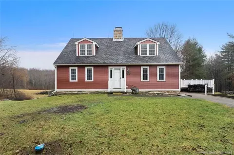90 N Bedlam Rd, Chaplin, CT 06235