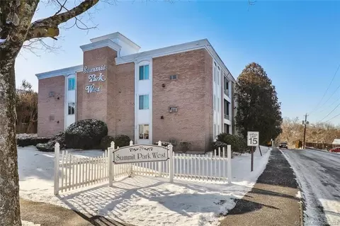 79 Park Ave #501, Danbury, CT 06810