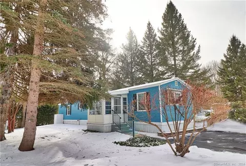 3 N Lakeside Dr, Terryville, CT 06786