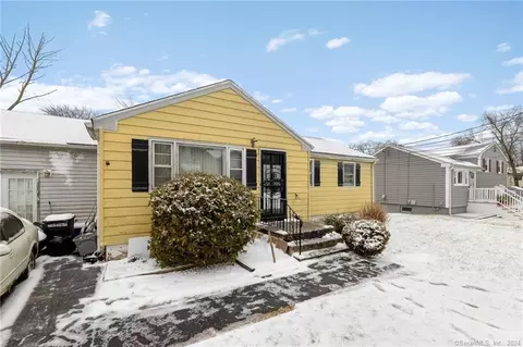 22 Enfield St, West Haven, CT 06516