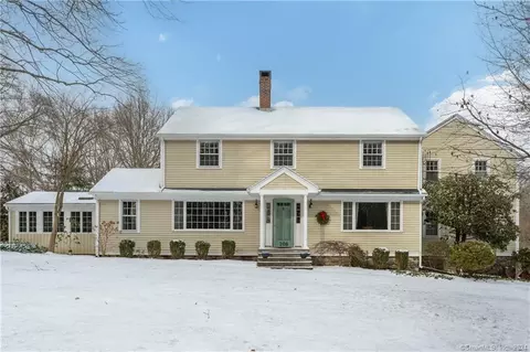 308 Clapboard Hill Rd, Guilford, CT 06437