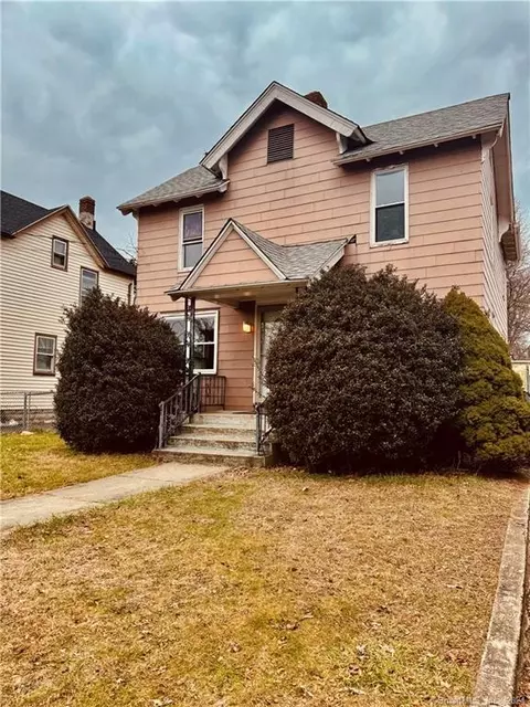 27 Raymond St, Waterbury, CT 06706