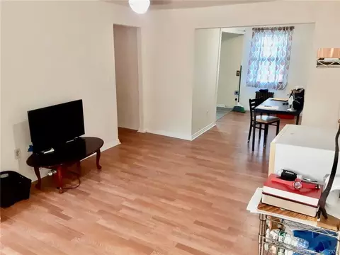 5 Clarmore Dr #2B, Norwalk, CT 06850