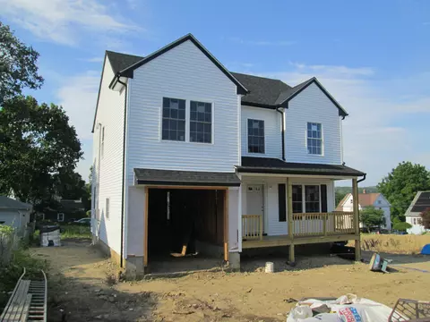 73 Grove St, Naugatuck, CT 06770