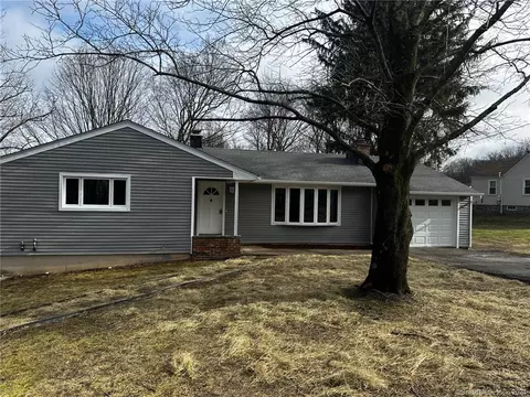 140 Maple Hill Rd, Naugatuck, CT 06770