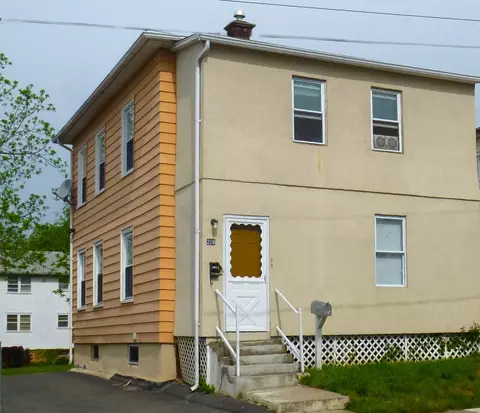 208 Bond St, New Britain, CT 06053