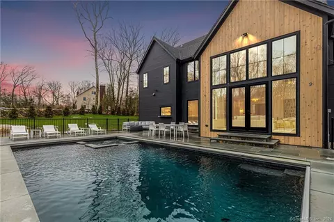 772 N Wilton Rd, New Canaan, CT 06840