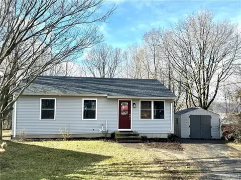 16 Hemlock Rd, Naugatuck, CT 06770