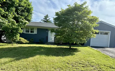 29 Coburn St, Fairfield, CT 06825