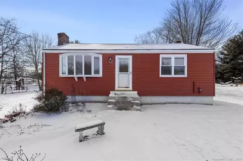 367 Mile Ln, Middletown, CT 06457