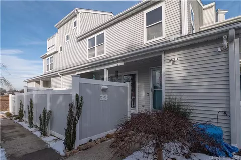 175 S End Rd #E33, East Haven, CT 06512