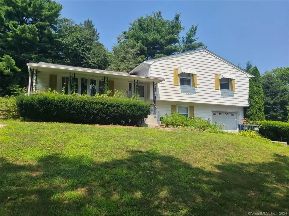 18 Beverly Dr, Griswold, CT 06351 22 Photos Movoto