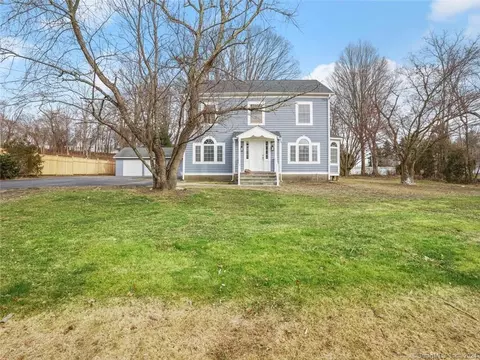 5678 Main St, Trumbull, CT 06611