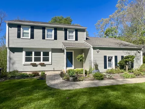 279 Woodland Rd, Mansfield, CT 06268