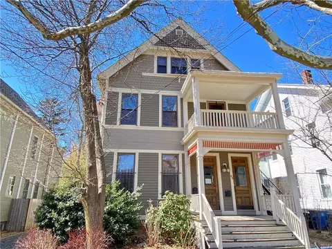 96-98 Mansfield St, New Haven, CT 06511