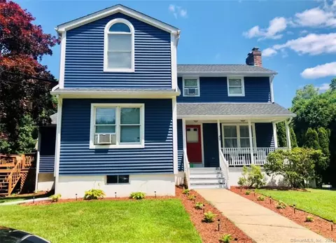 49 Griswold St, Pawcatuck, CT 06379