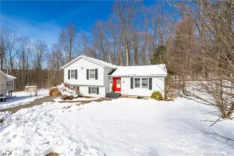 207 Roulin St, Torrington, CT 06790