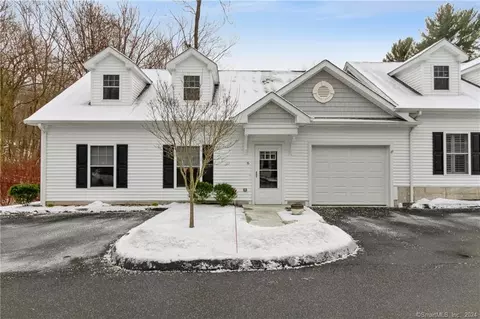 10 Nashville Rd Ext #6, Bethel, CT 06801