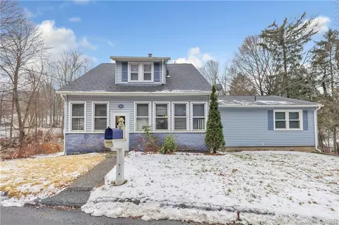 84 Melbourne St, Naugatuck, CT 06770