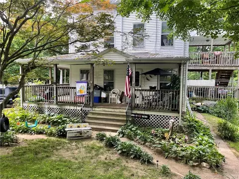 21 Johnson Ave, Seymour, CT 06483