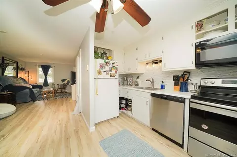 23 Seymour Rd #2G, East Granby, CT 06026