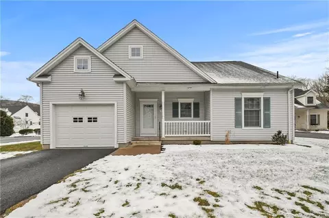5 Aspen Way #5, Bristol, CT 06010