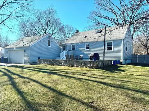 58 Toilsome Ave, Norwalk, CT 06851