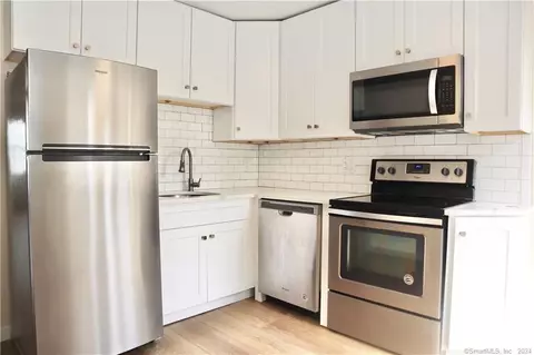 35 Fairfield Ave #3, Norwalk, CT 06854