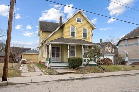 211 North St, Willimantic, CT 06226