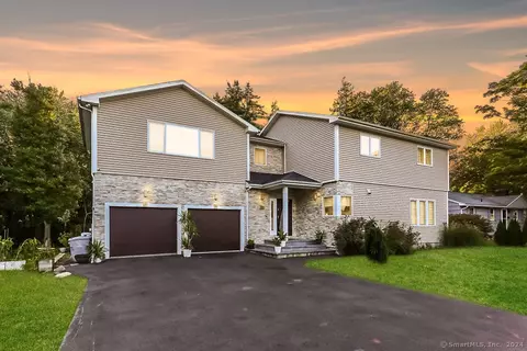24 Marine Ct, Bristol, CT 06010