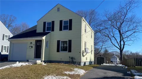 94 Mcguinness St, Torrington, CT 06790