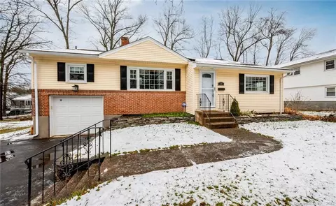 54 Carlyle Rd, West Hartford, CT 06117