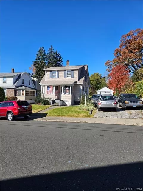 32 Galpin St, Naugatuck, CT 06770