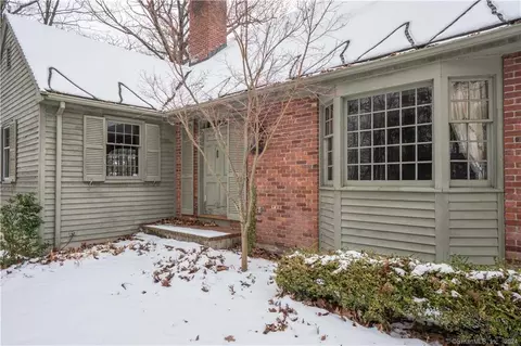 265 Westmont St, West Hartford, CT 06117