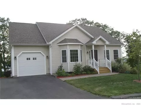 44 Woodside Dr #44, Tolland, CT 06084