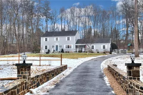 45 Beech Rd, New Canaan, CT 06840