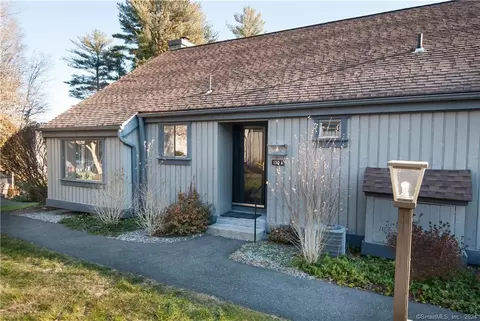 130 Heritage Vlg #A, Southbury, CT 06488