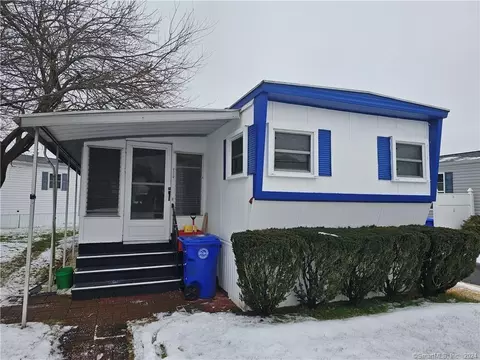 33 Cheyenne Rd, East Hartford, CT 06118