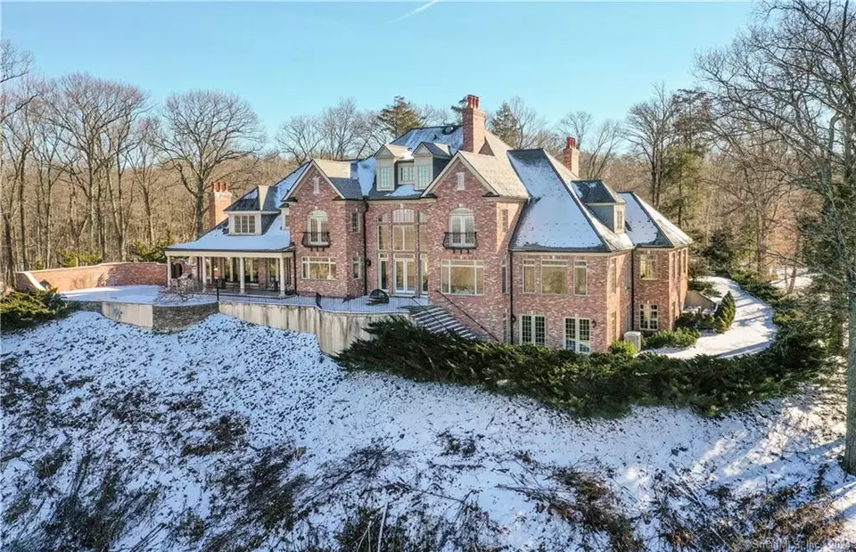 217 Deercliff Rd, Avon, CT 06001 40 Photos Movoto