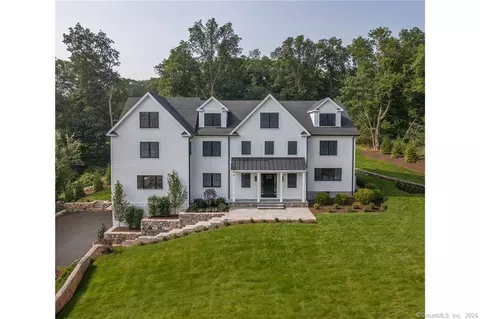 3 Lowlyn Rd, Westport, CT 06880