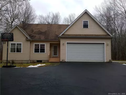 1645 Center Groton Rd, Ledyard, CT 06339