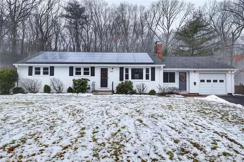541 Foster St, South Windsor, CT 06074