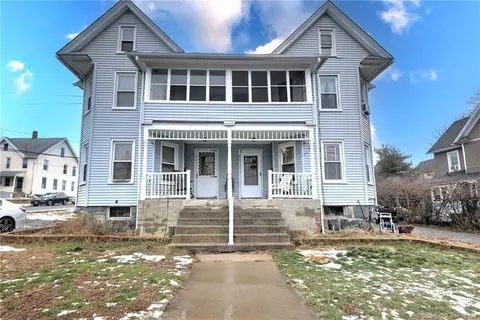 113 Trowbridge Pl, Naugatuck, CT 06770