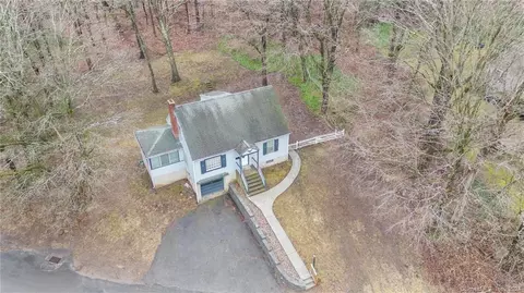 115 Clyde Ave, Waterbury, CT 06708